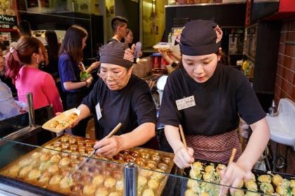 Takoyaki - Viên bánh bạch tuộc nổi tiếng trong nền ẩm thực Nhật Bản