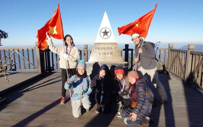 Trekking Fansipan - Chinh phục đỉnh cao nhất Đông Dương